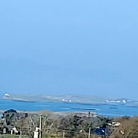 Ros Na Gcloch * Westport
