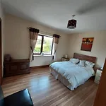 Ros Na Gcloch Nocleg ze śniadaniem 3*